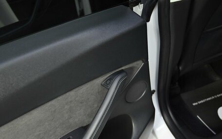 Tesla Model Y I, 2021 год, 3 549 000 рублей, 24 фотография