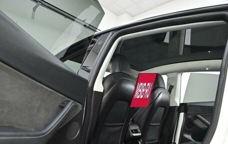 Tesla Model Y I, 2021 год, 3 549 000 рублей, 25 фотография