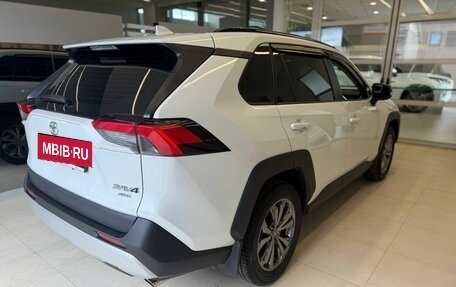Toyota RAV4, 2023 год, 3 800 500 рублей, 4 фотография