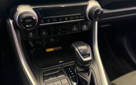Toyota RAV4, 2023 год, 3 800 500 рублей, 19 фотография