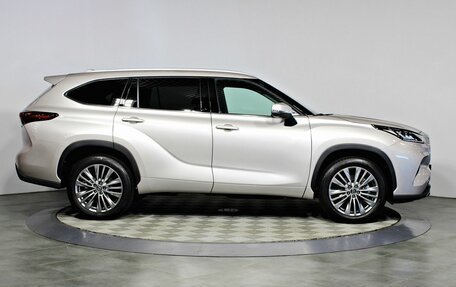 Toyota Highlander, 2026 год, 5 690 000 рублей, 4 фотография