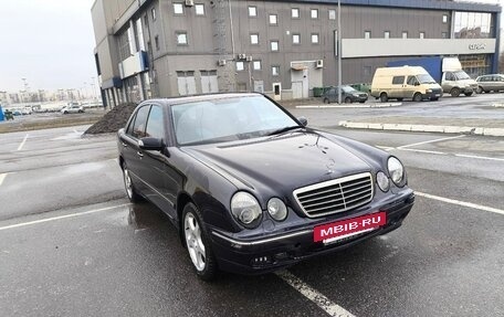 Mercedes-Benz E-Класс, 1999 год, 600 000 рублей, 2 фотография