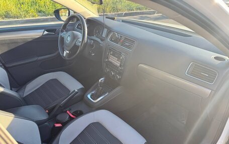 Volkswagen Jetta VI, 2014 год, 780 000 рублей, 11 фотография