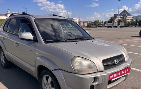 Hyundai Tucson III, 2006 год, 560 000 рублей, 2 фотография