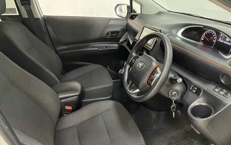 Toyota Sienta II, 2019 год, 1 470 000 рублей, 12 фотография
