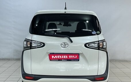 Toyota Sienta II, 2019 год, 1 470 000 рублей, 6 фотография