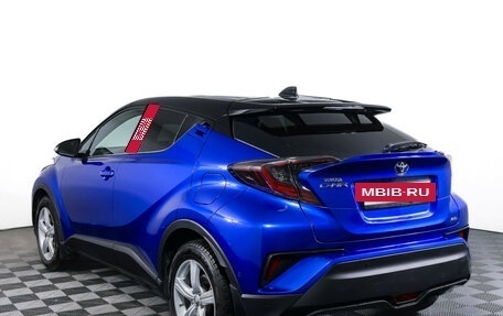 Toyota C-HR I рестайлинг, 2018 год, 2 590 000 рублей, 8 фотография