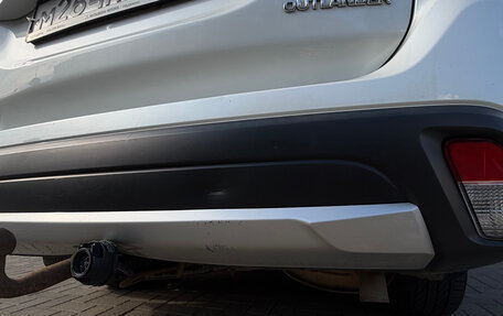 Mitsubishi Outlander III рестайлинг 3, 2015 год, 1 695 000 рублей, 12 фотография