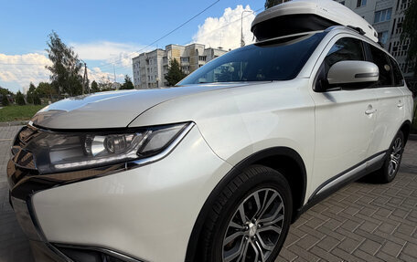 Mitsubishi Outlander III рестайлинг 3, 2015 год, 1 695 000 рублей, 21 фотография