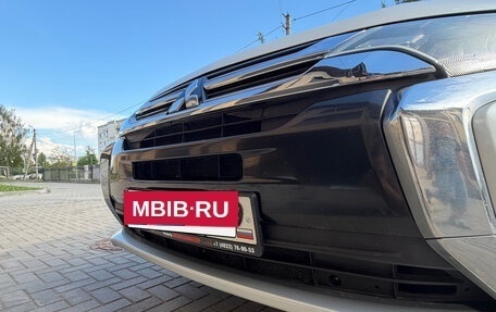 Mitsubishi Outlander III рестайлинг 3, 2015 год, 1 695 000 рублей, 19 фотография
