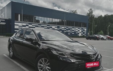 Toyota Camry, 2018 год, 2 650 000 рублей, 3 фотография