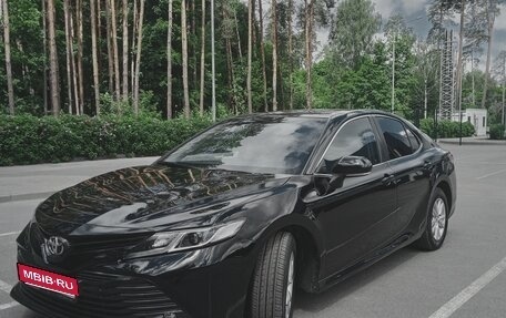 Toyota Camry, 2018 год, 2 650 000 рублей, 5 фотография