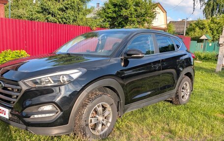 Hyundai Tucson III, 2017 год, 1 640 000 рублей, 2 фотография