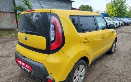KIA Soul II рестайлинг, 2015 год, 1 180 000 рублей, 3 фотография