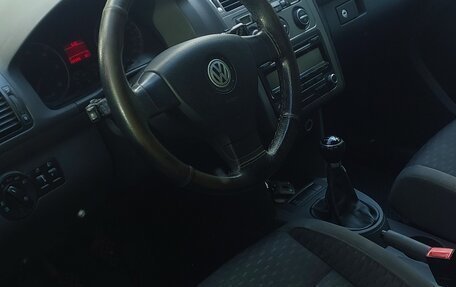 Volkswagen Touran III, 2008 год, 550 000 рублей, 11 фотография