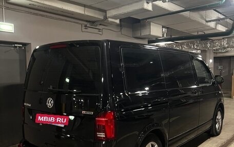 Volkswagen Multivan T6 рестайлинг, 2020 год, 6 050 000 рублей, 2 фотография