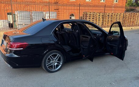 Mercedes-Benz E-Класс, 2015 год, 2 500 000 рублей, 6 фотография