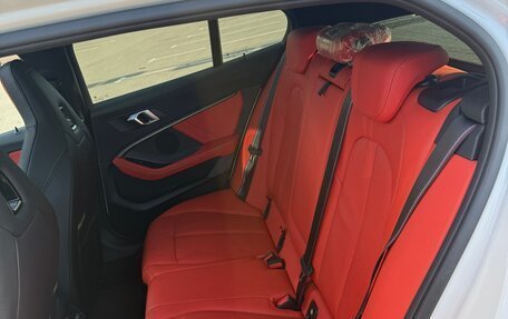 BMW 1 серия, 2021 год, 4 450 000 рублей, 14 фотография
