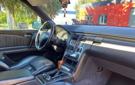Mercedes-Benz E-Класс, 1996 год, 400 000 рублей, 18 фотография