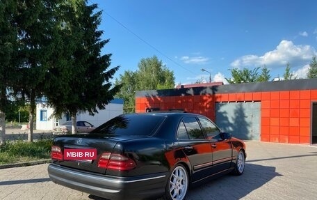 Mercedes-Benz E-Класс, 1996 год, 400 000 рублей, 11 фотография