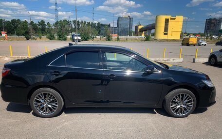 Toyota Camry, 2017 год, 2 200 000 рублей, 4 фотография