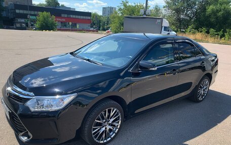 Toyota Camry, 2017 год, 2 200 000 рублей, 3 фотография