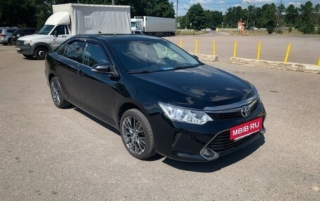 Toyota Camry, 2017 год, 2 200 000 рублей, 2 фотография