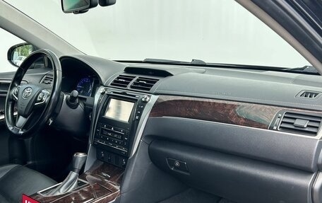 Toyota Camry, 2016 год, 2 395 000 рублей, 10 фотография