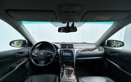 Toyota Camry, 2016 год, 2 395 000 рублей, 14 фотография