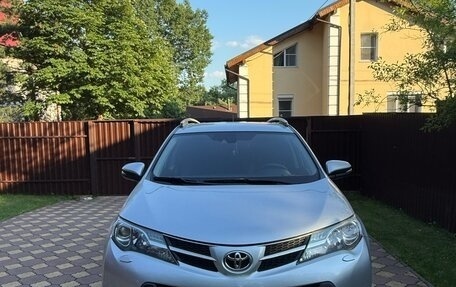 Toyota RAV4, 2013 год, 1 850 000 рублей, 2 фотография