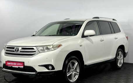 Toyota Highlander III, 2012 год, 1 485 000 рублей, 1 фотография
