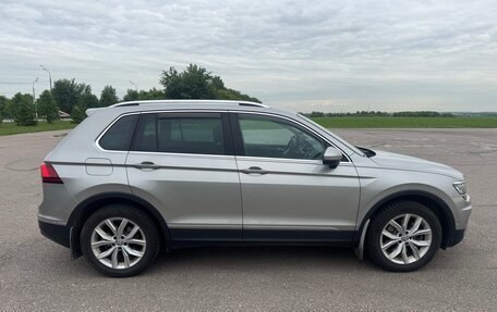 Volkswagen Tiguan II, 2017 год, 2 035 000 рублей, 13 фотография