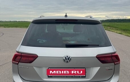 Volkswagen Tiguan II, 2017 год, 2 035 000 рублей, 11 фотография
