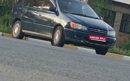 Toyota Ipsum II, 1999 год, 650 000 рублей, 2 фотография