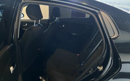 KIA Rio III рестайлинг, 2014 год, 680 000 рублей, 25 фотография