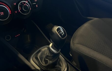 KIA Rio III рестайлинг, 2014 год, 680 000 рублей, 31 фотография