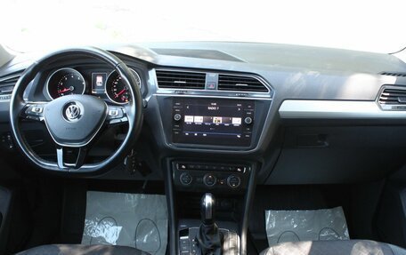 Volkswagen Tiguan II, 2020 год, 2 415 000 рублей, 18 фотография