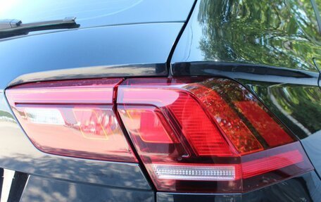 Volkswagen Tiguan II, 2020 год, 2 415 000 рублей, 23 фотография
