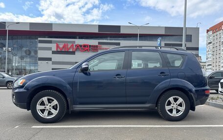 Mitsubishi Outlander III рестайлинг 3, 2011 год, 870 000 рублей, 5 фотография