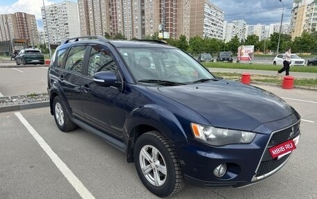 Mitsubishi Outlander III рестайлинг 3, 2011 год, 870 000 рублей, 3 фотография