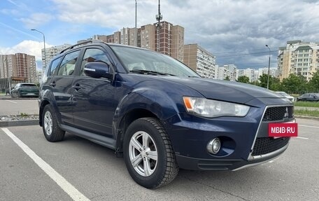 Mitsubishi Outlander III рестайлинг 3, 2011 год, 870 000 рублей, 4 фотография
