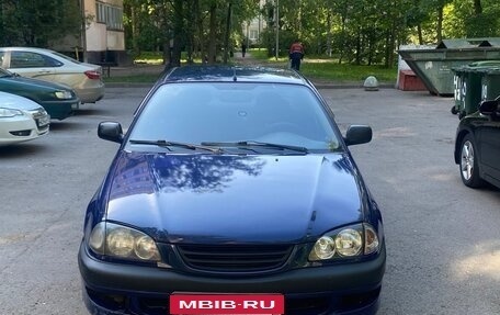 Toyota Avensis III рестайлинг, 1999 год, 160 000 рублей, 1 фотография