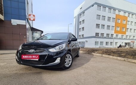 Hyundai Solaris II рестайлинг, 2014 год, 1 020 000 рублей, 1 фотография