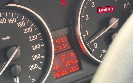 BMW 3 серия, 2008 год, 1 250 000 рублей, 32 фотография