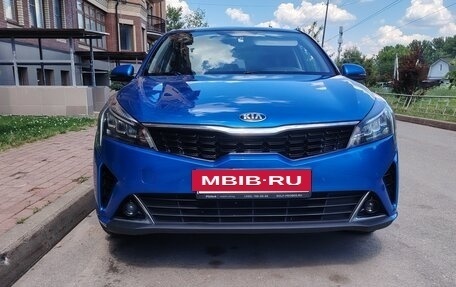 KIA Rio IV, 2021 год, 1 580 000 рублей, 3 фотография