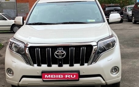 Toyota Land Cruiser Prado 150 рестайлинг 2, 2013 год, 2 990 000 рублей, 2 фотография
