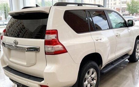 Toyota Land Cruiser Prado 150 рестайлинг 2, 2013 год, 2 990 000 рублей, 4 фотография
