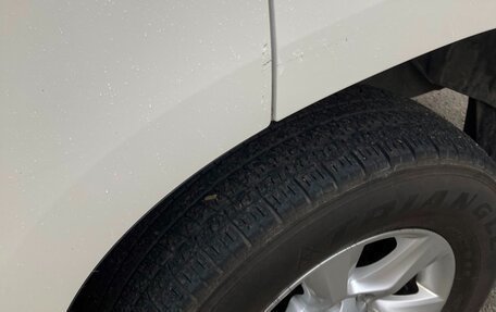 Toyota Land Cruiser Prado 150 рестайлинг 2, 2013 год, 2 990 000 рублей, 9 фотография