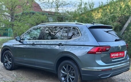 Volkswagen Tiguan II, 2021 год, 2 900 000 рублей, 6 фотография