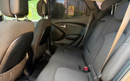 Hyundai ix35 I рестайлинг, 2011 год, 880 000 рублей, 10 фотография